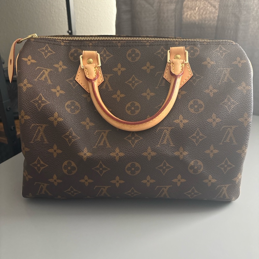 Louis Vuitton Monogram Speedy 30